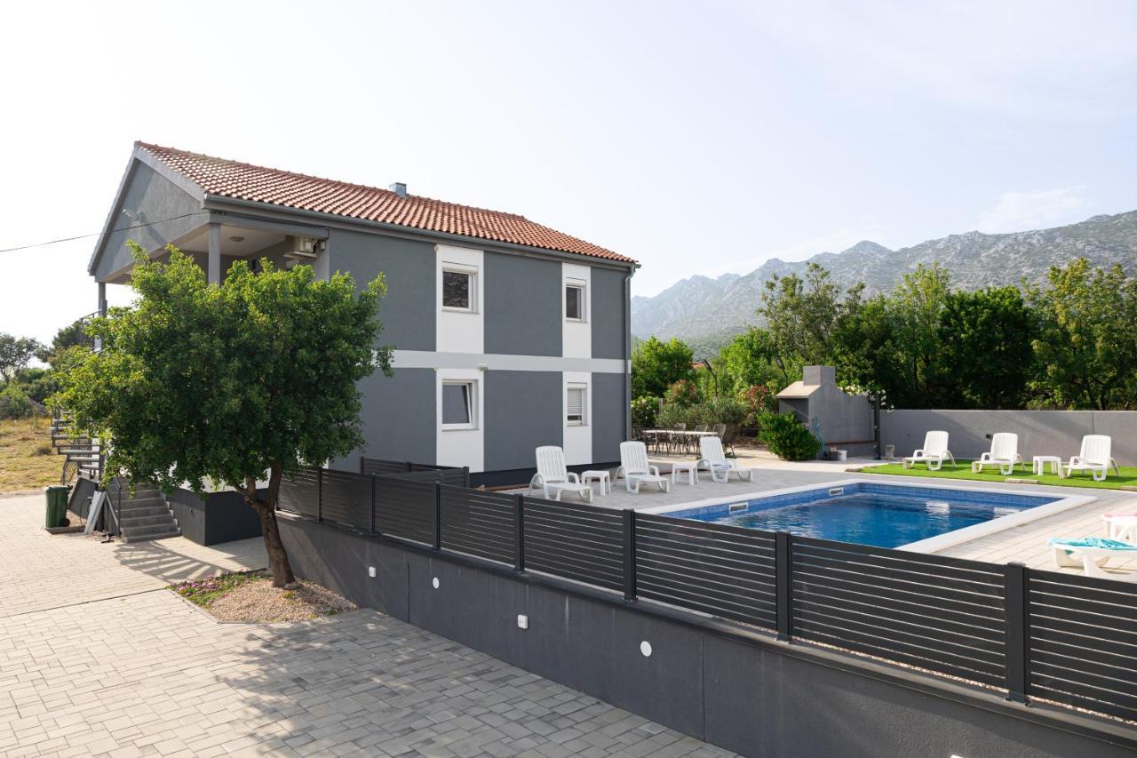 Apartments Zanic With Private Swimming Pool And Sea View Starigrad Paklenica Exterior foto