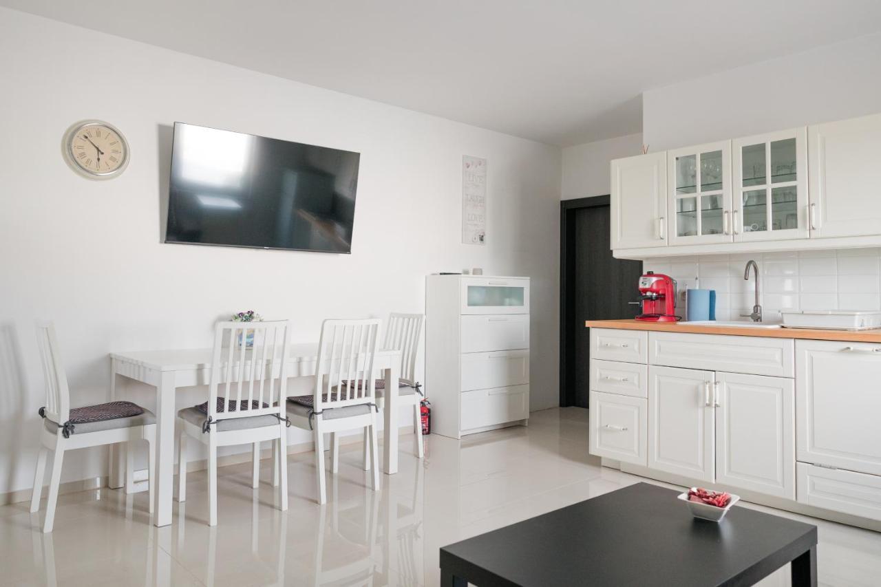 Apartments Zanic With Private Swimming Pool And Sea View Starigrad Paklenica Exterior foto
