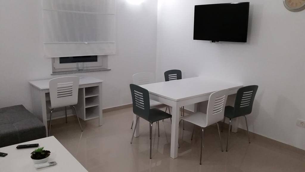Apartments Zanic With Private Swimming Pool And Sea View Starigrad Paklenica Exterior foto